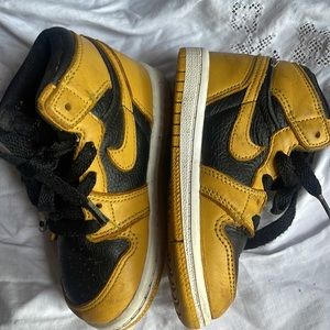 Jordan Retro 1 “Pollen” Size 7C